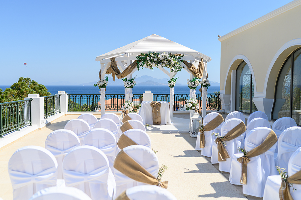 Book your wedding day in Porto Bello Beach