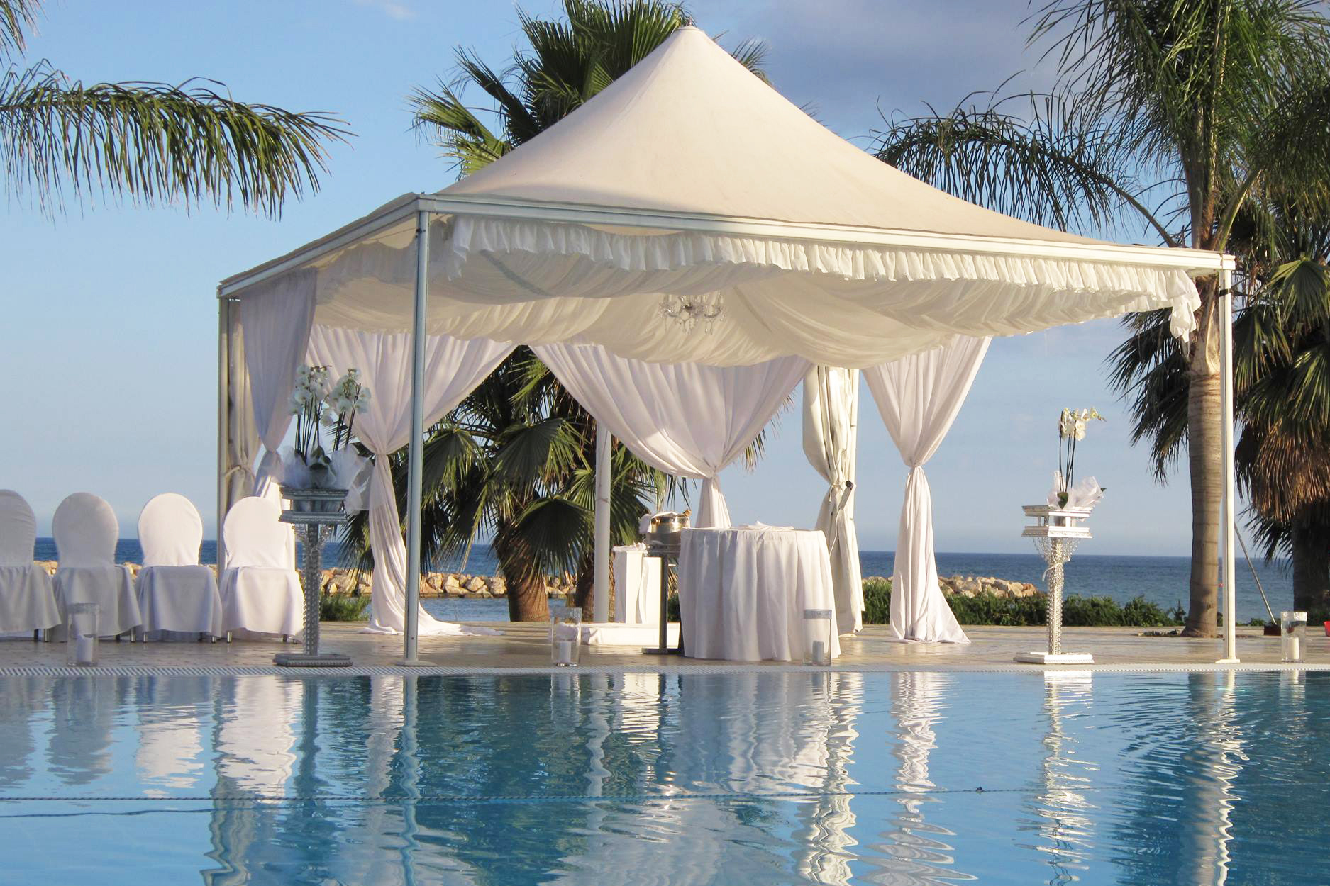Book your wedding day in Palm Beach Hotel & Bungalows Larnaca