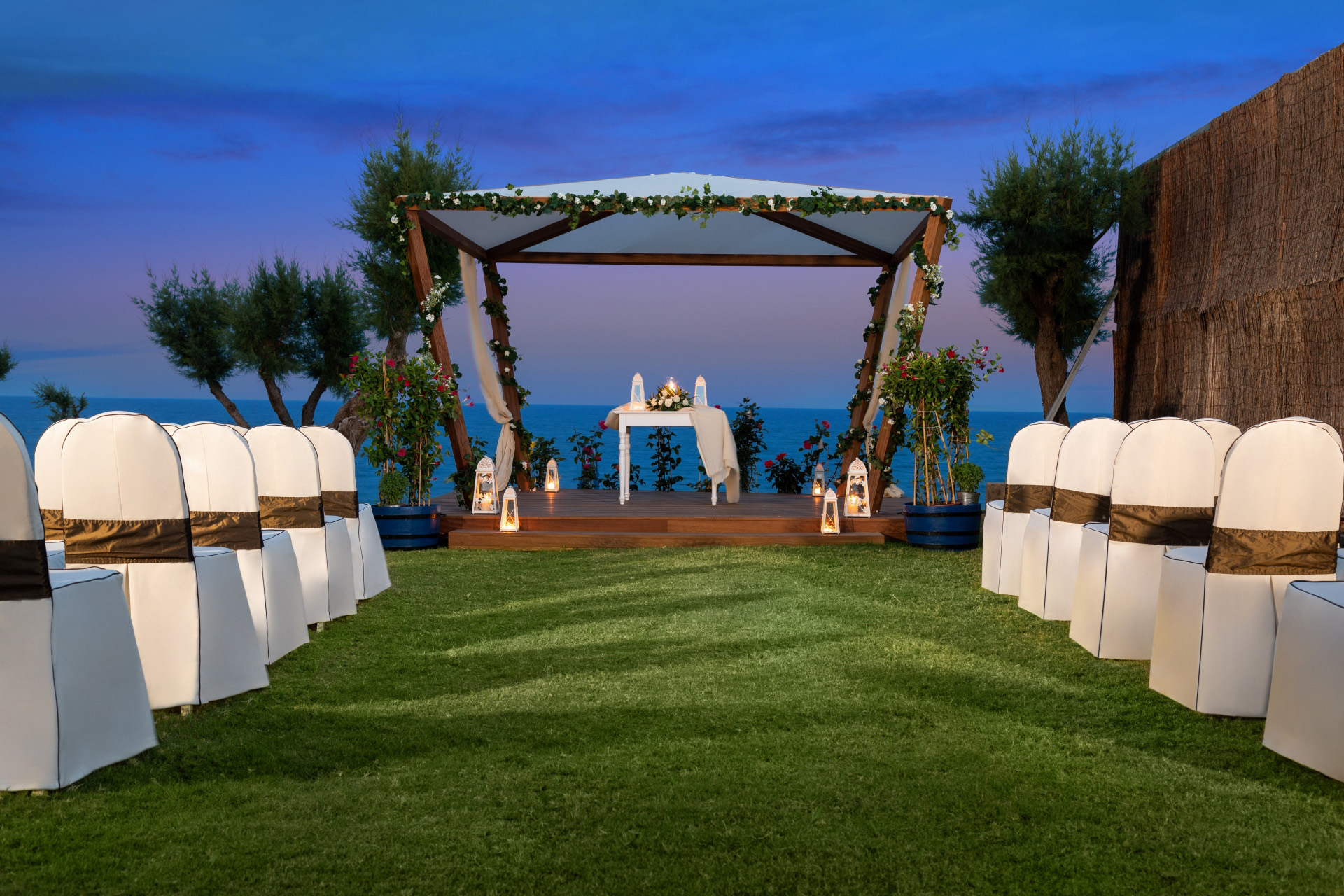 Book your wedding day in Amada Colossos Resort