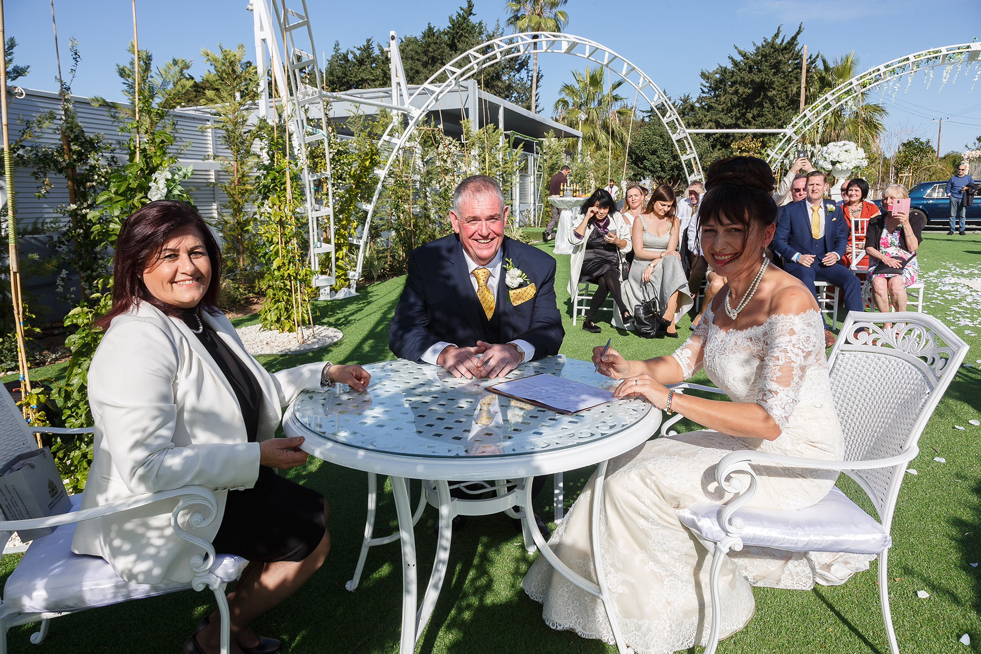 Image: http://www.bookyourweddingday.com/images/media/uploadfiles/014.jpg