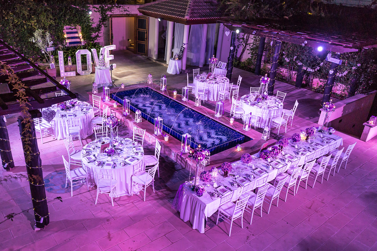 Image: http://www.bookyourweddingday.com/images/media/uploadfiles/Hannah123.jpg