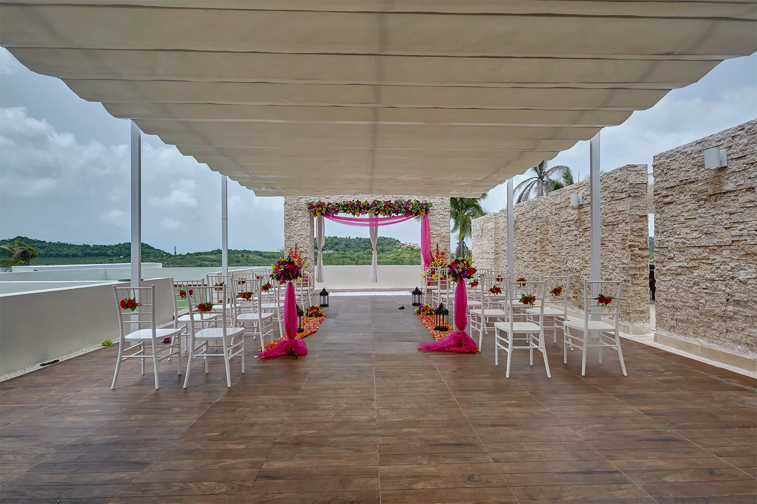 Image: http://www.bookyourweddingday.com/images/media/uploadfiles/Sky-Wedding.png