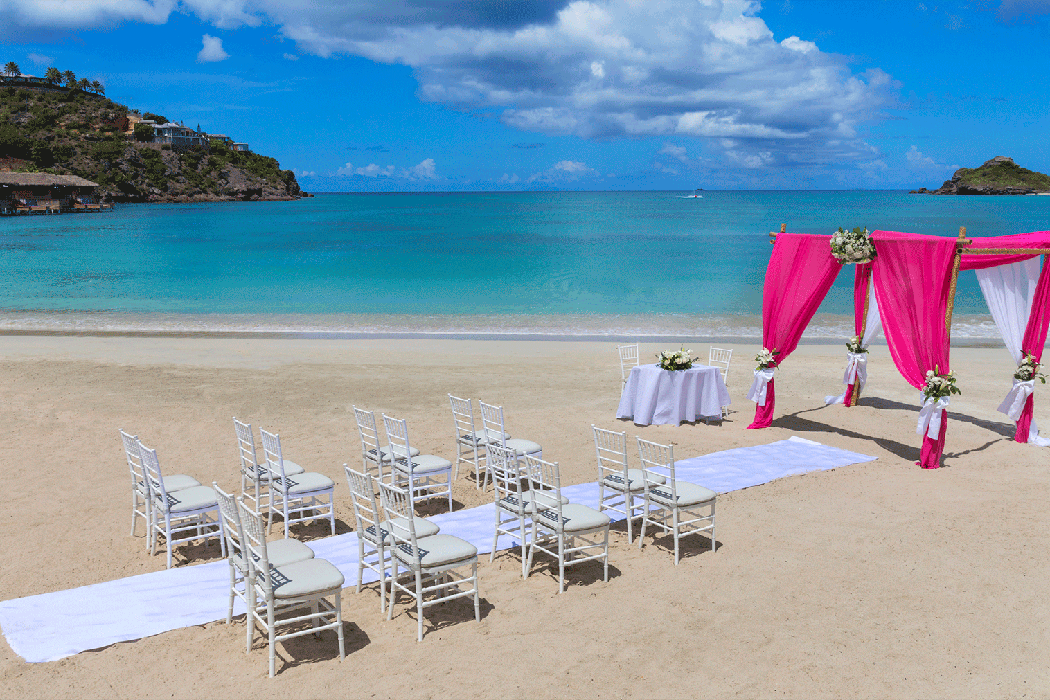 Image: http://www.bookyourweddingday.com/images/media/uploadfiles/beach-wedding.png