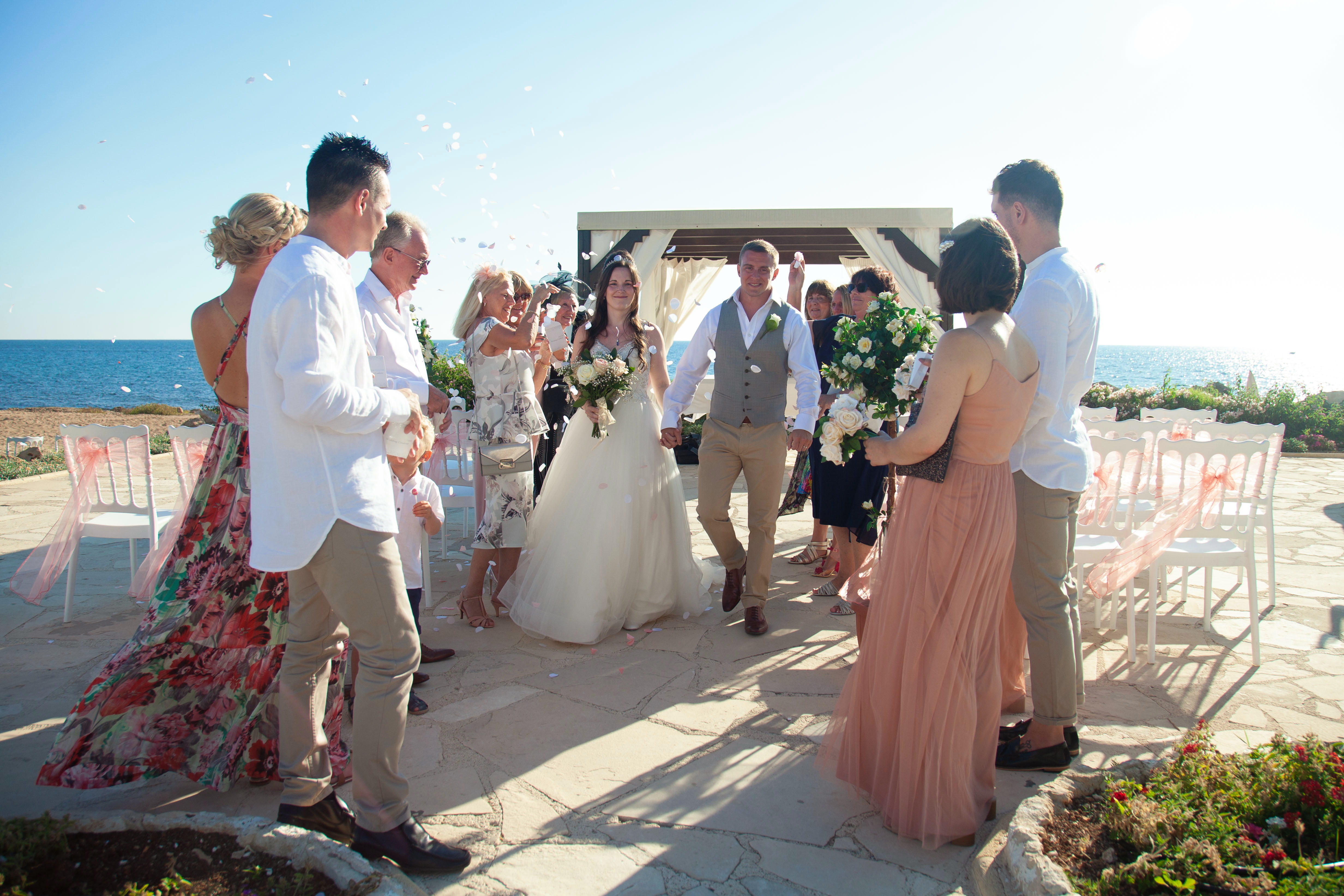 Image: http://www.bookyourweddingday.com/images/media/uploadfiles/leonardo-cypria-bay-GAZEBO-VENUE-BY-THE-BEACH.jpg