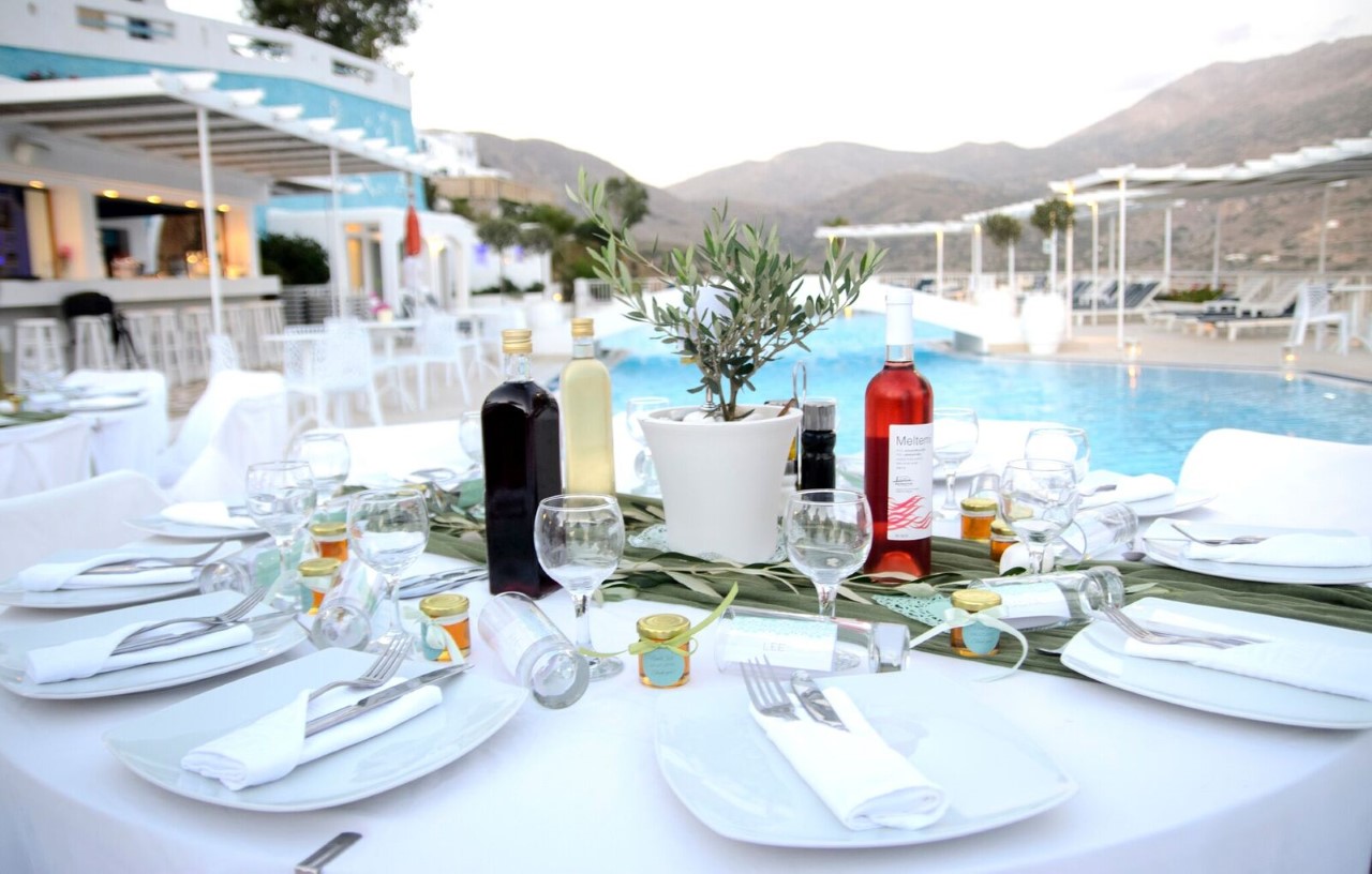 Image: http://www.bookyourweddingday.com/images/media/uploadfiles/thumbnail_IMG_3525.jpg