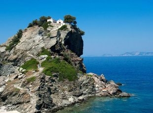 Getting married in Skopelos