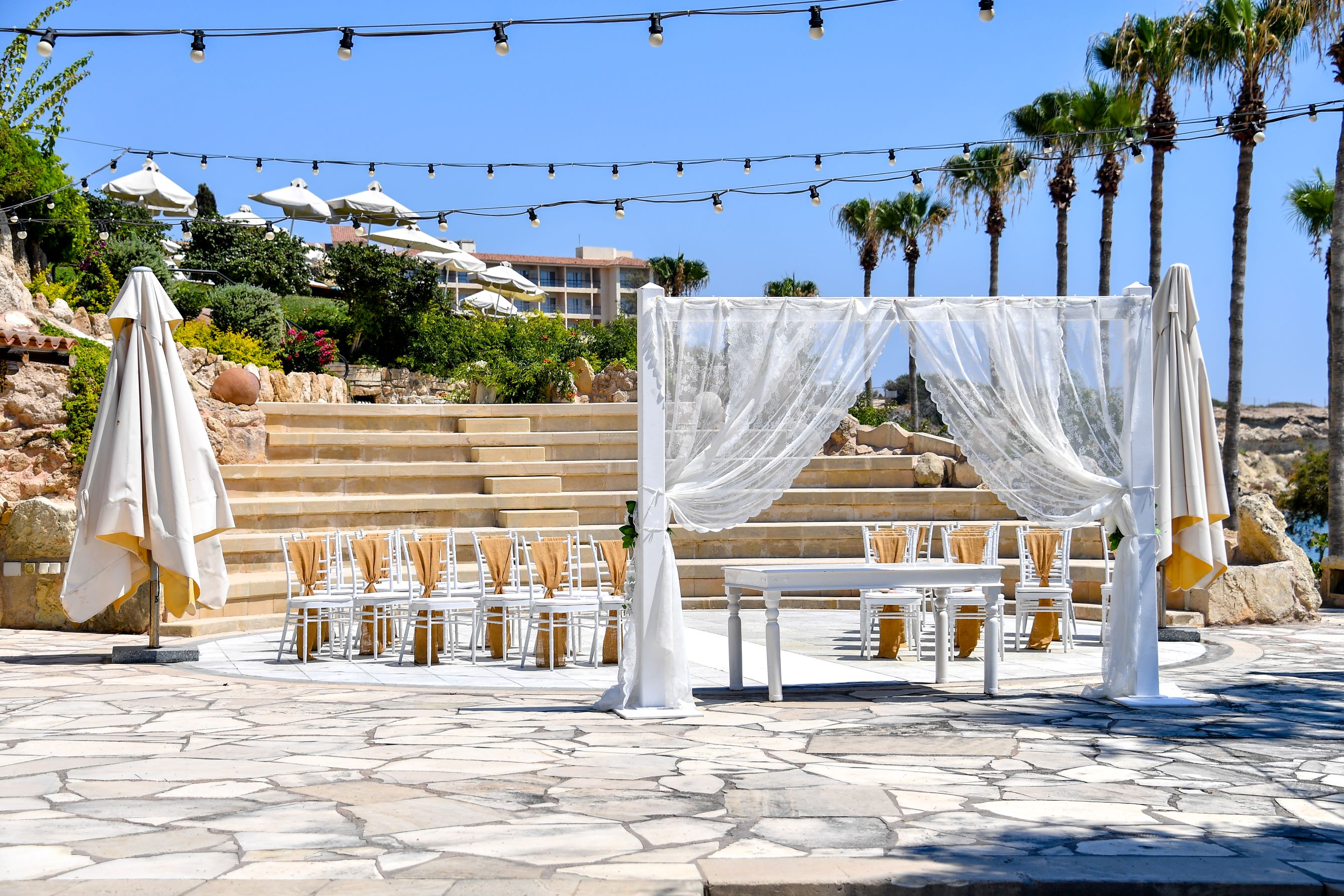 Book your wedding day in Coral Beach Hotel & Resort Paphos