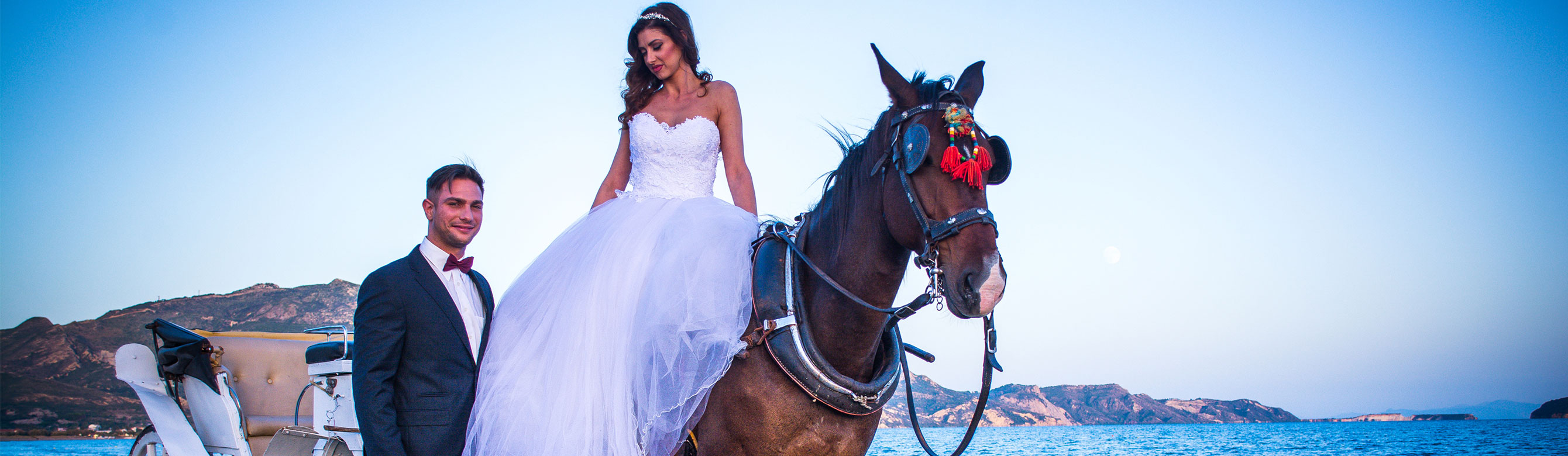 Image: https://www.bookyourweddingday.com/assets/image/imageoriginal/028.jpg