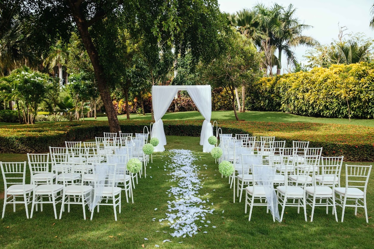 Book your wedding day in Grand Bávaro Princess