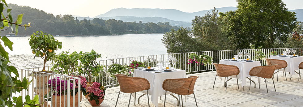 Book your wedding day in Grecotel Eva Palace Luxury Resort Corfu