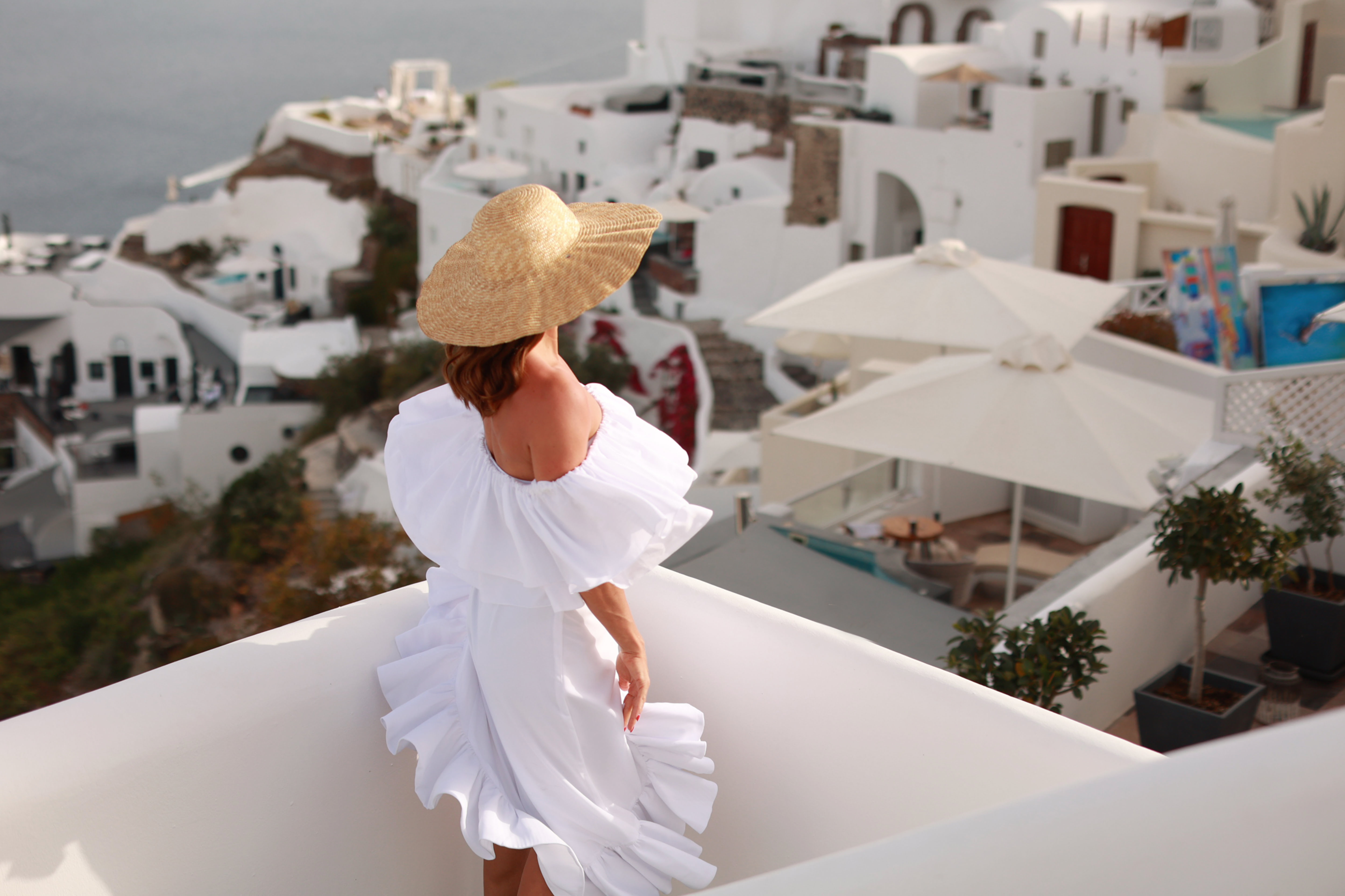 Book your wedding day in MAGMA RESORT SANTORINI