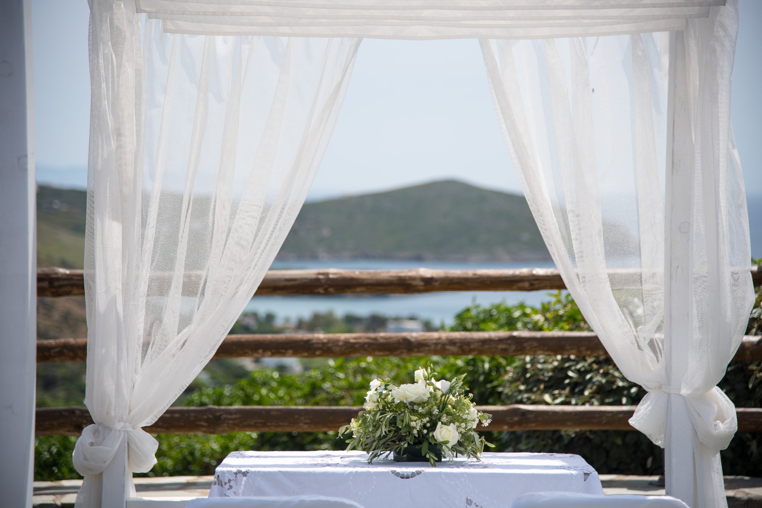 Book your wedding day in Heliades Villas Andros