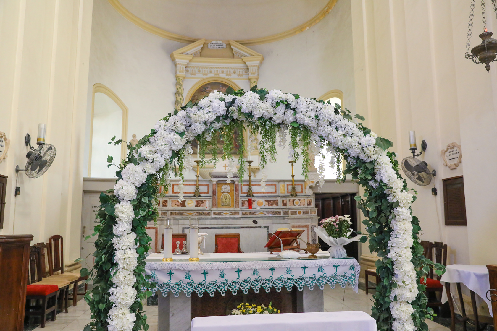 Book your wedding day in St Mary of Graces Catholic Church