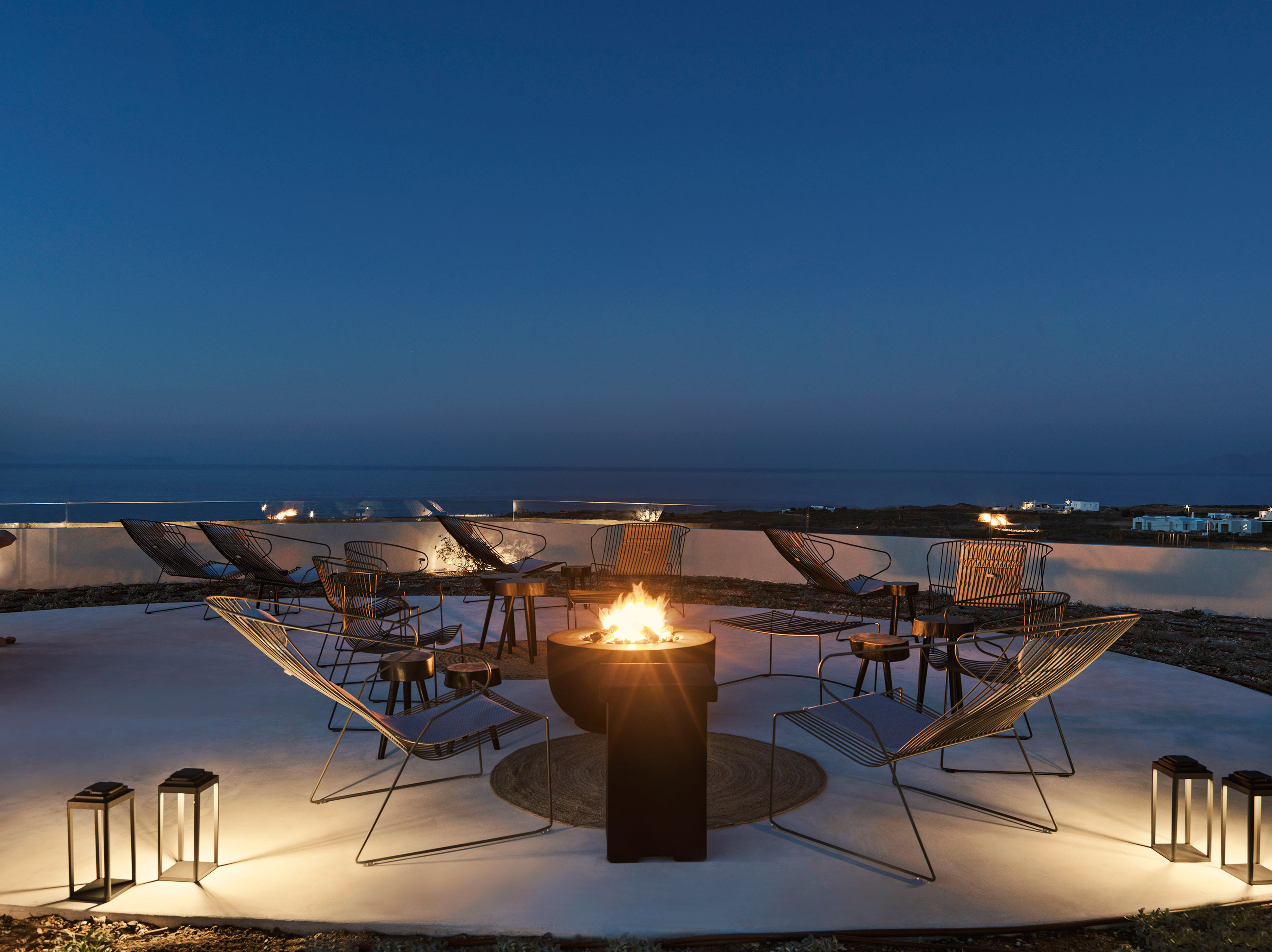 Book your wedding day in MAGMA RESORT SANTORINI