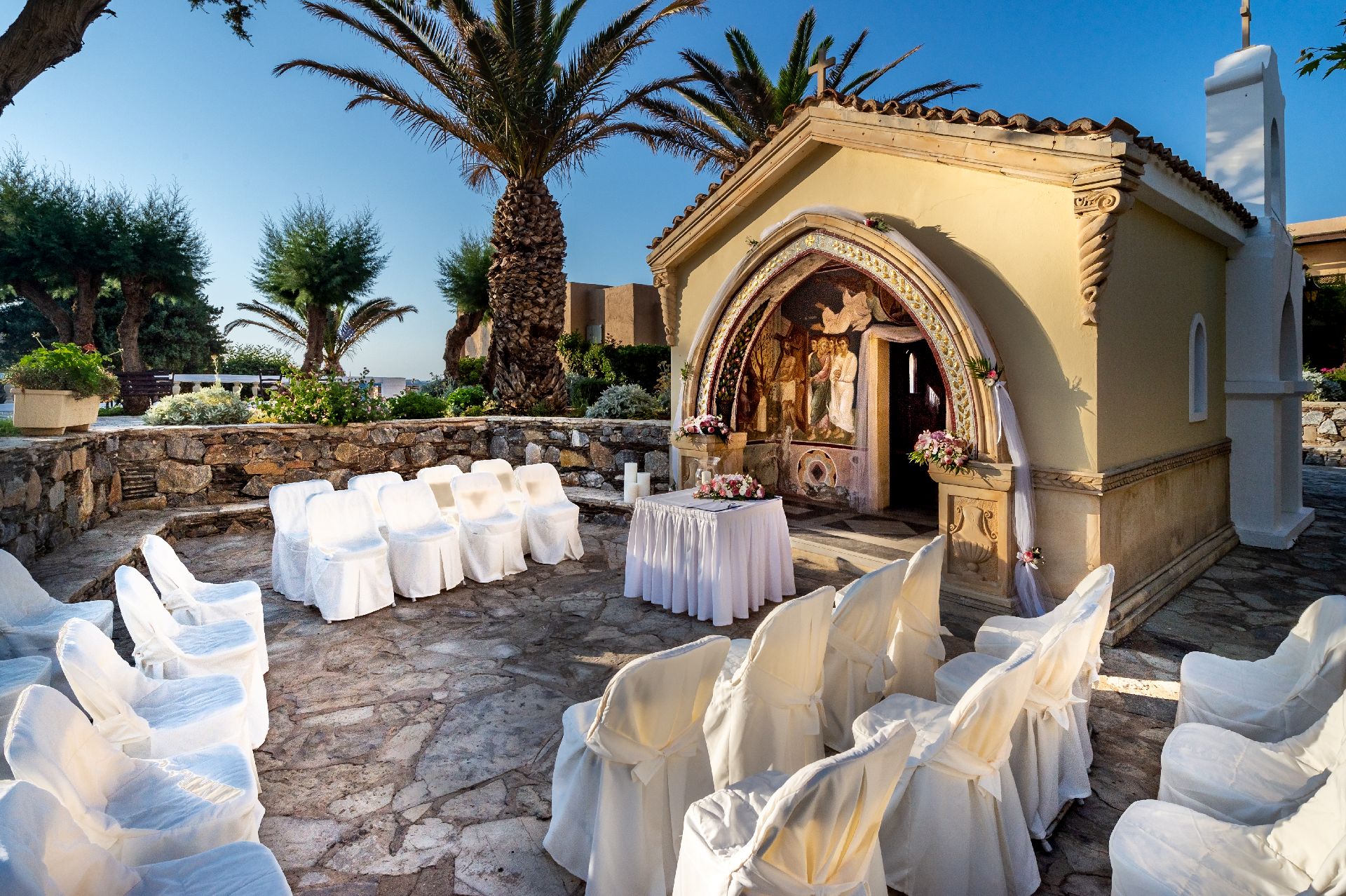 Book your wedding day in Aquila Rithymna Beach Crete
