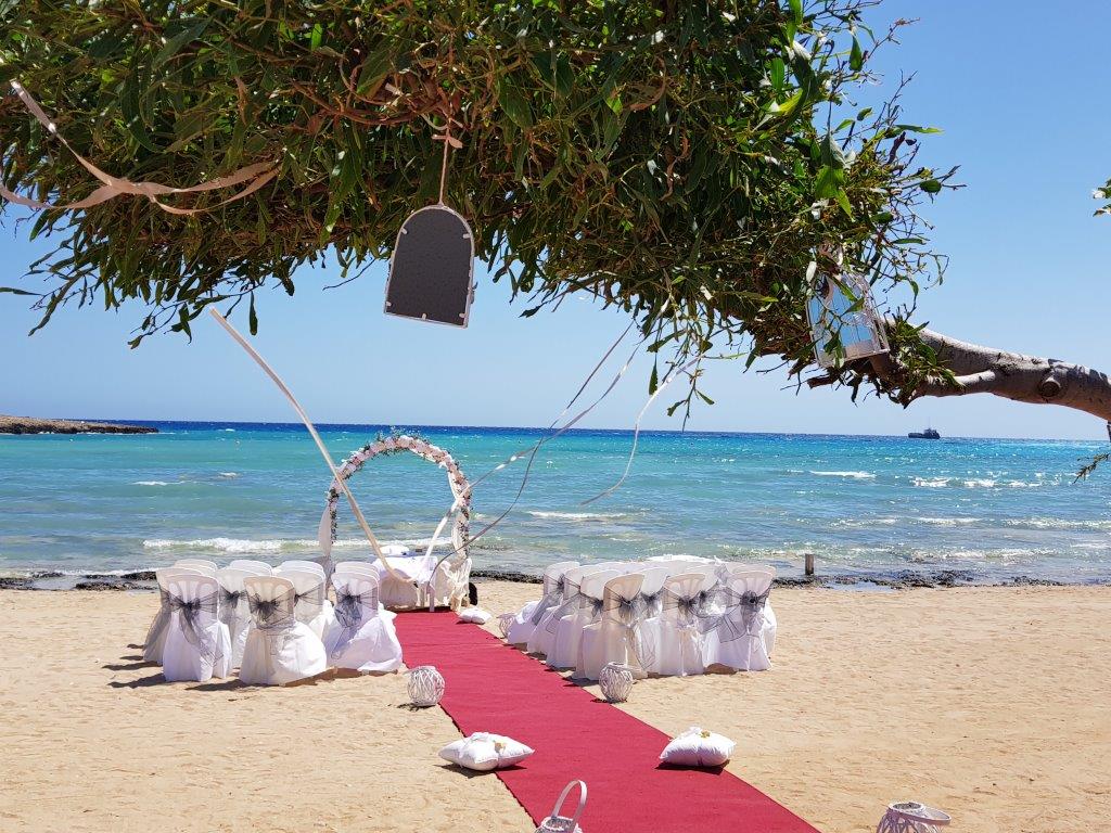 Book your wedding day in Votsalo Beach Venue (Ziatzi)