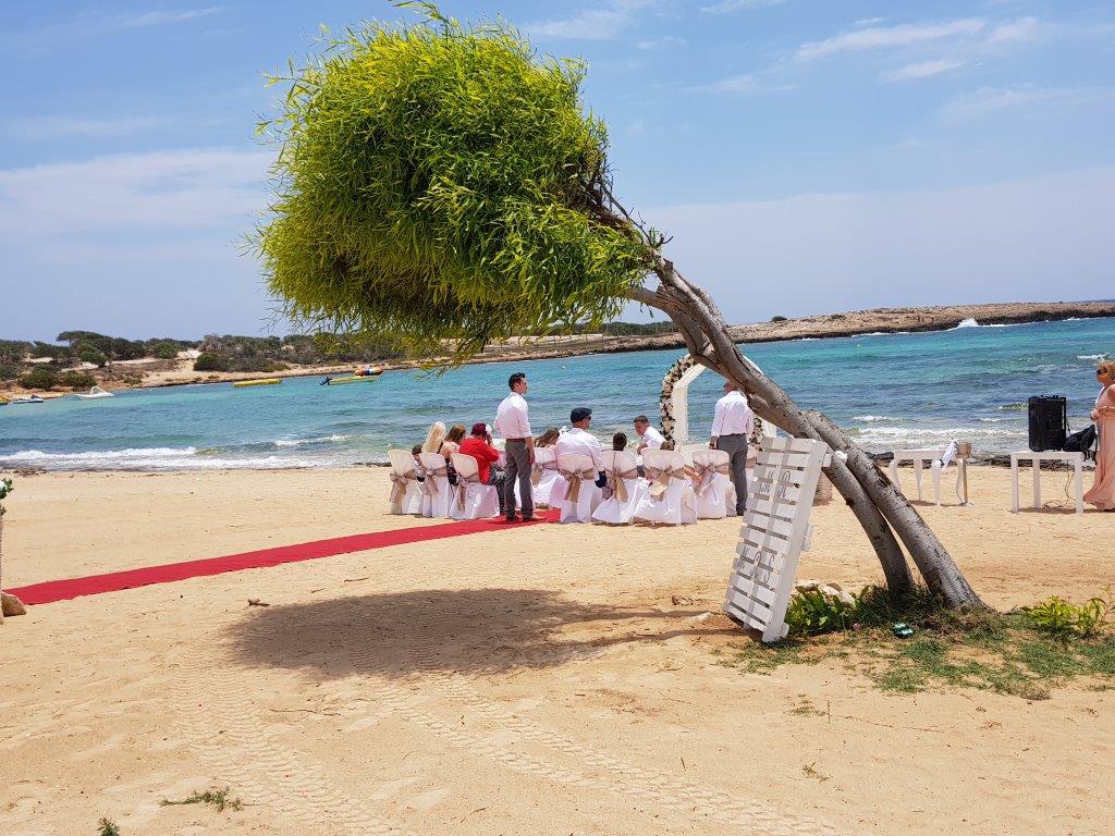 Book your wedding day in Votsalo Beach Venue (Ziatzi)