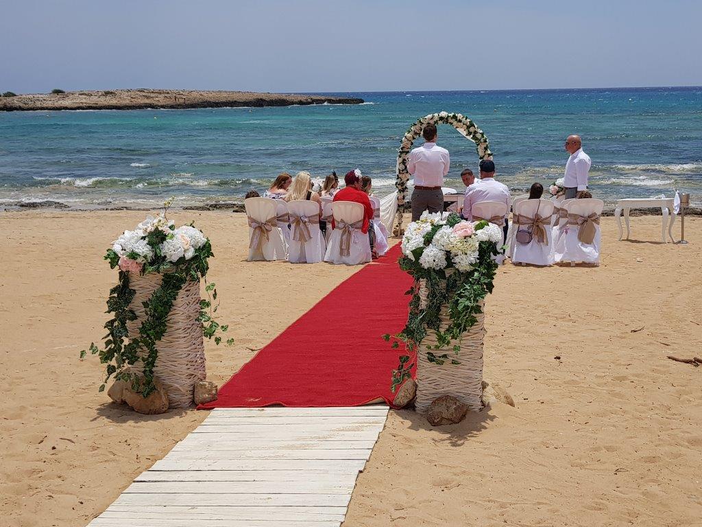 Book your wedding day in Votsalo Beach Venue (Ziatzi)