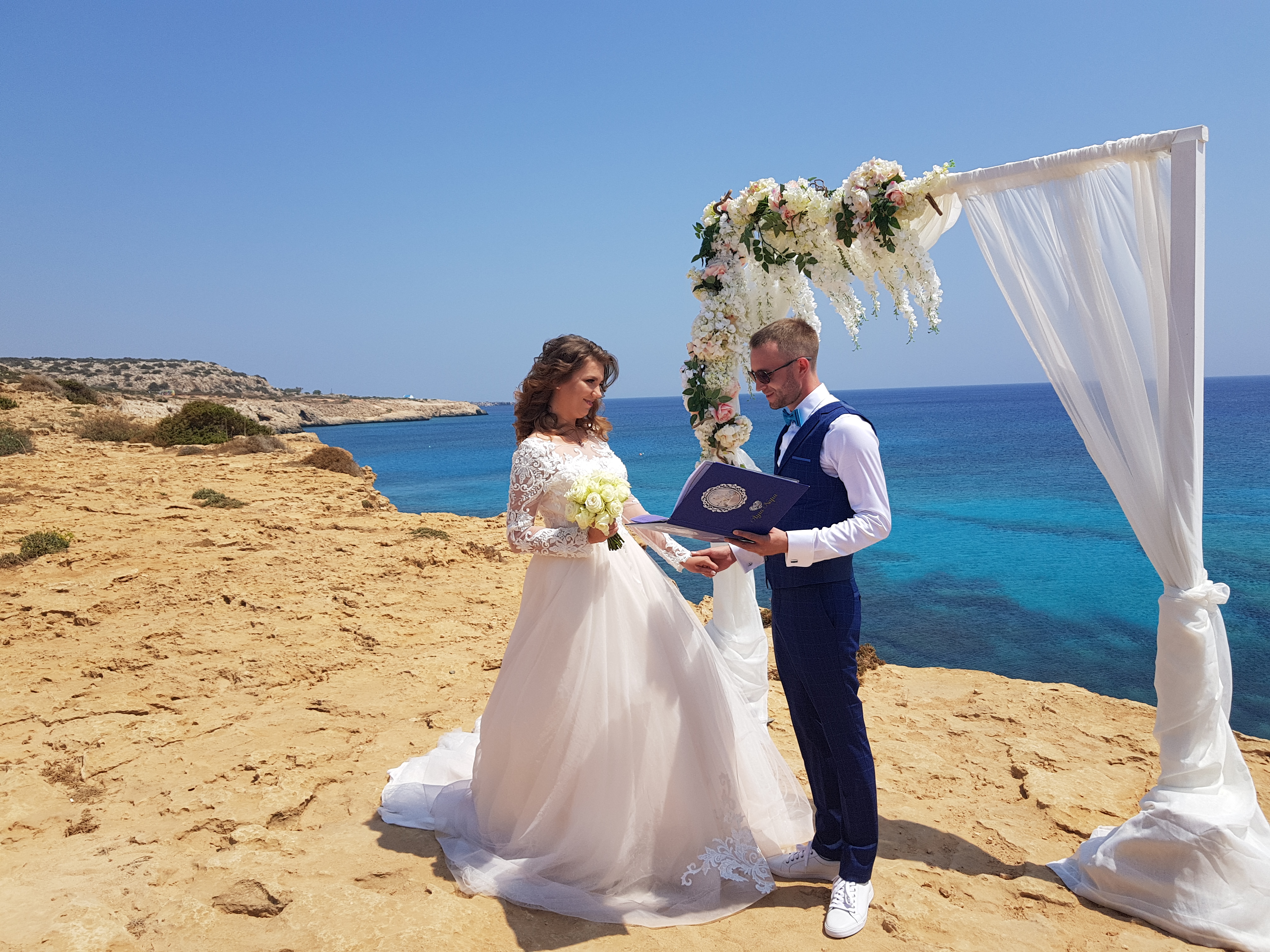 Book your wedding day in Coralli - Blue Lagoon Venue