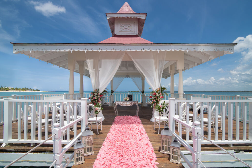 Book your wedding day in Bahia Principe Grand La Romana