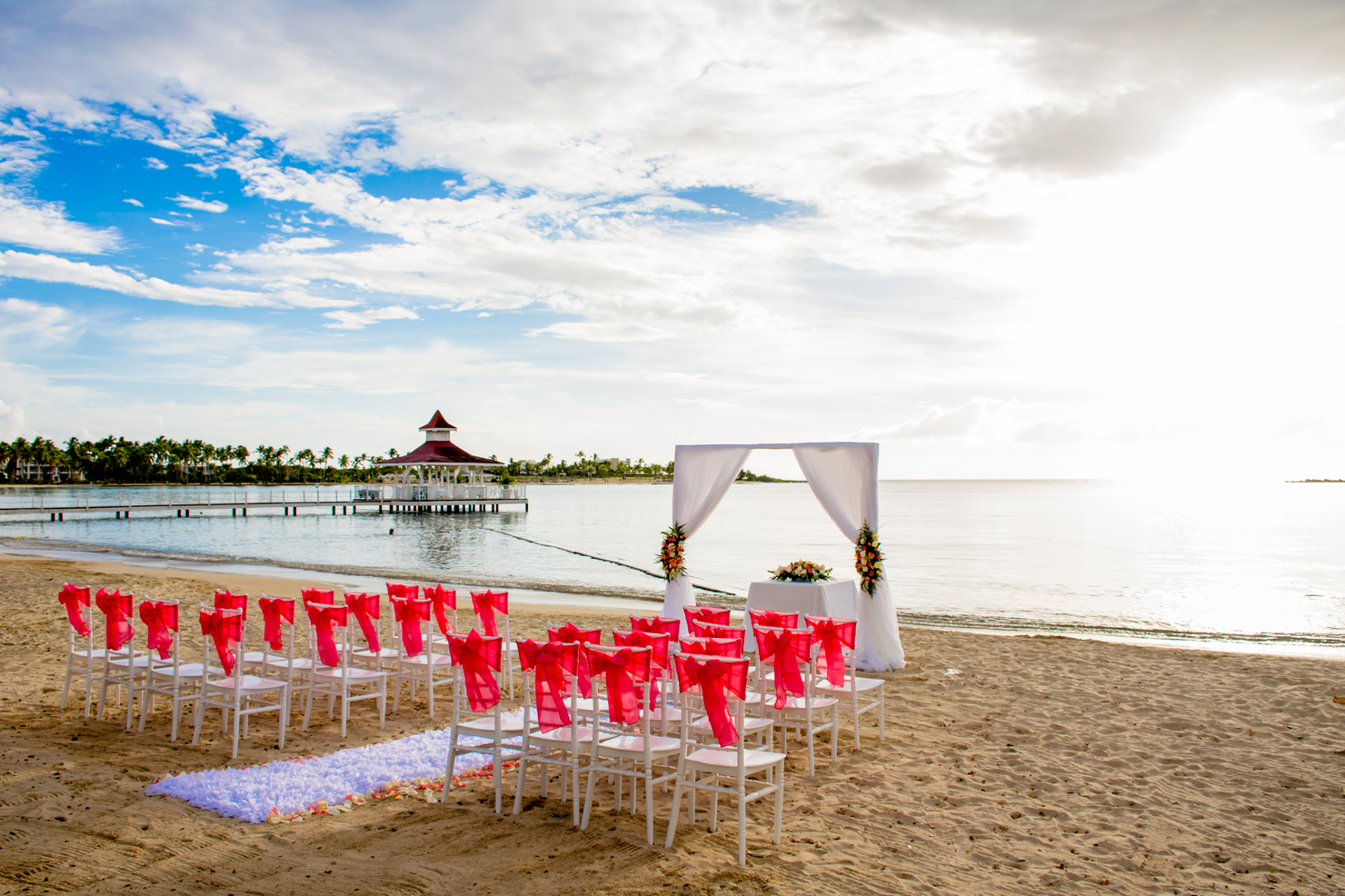 Book your wedding day in Bahia Principe Luxury Bouganville – Adults only 