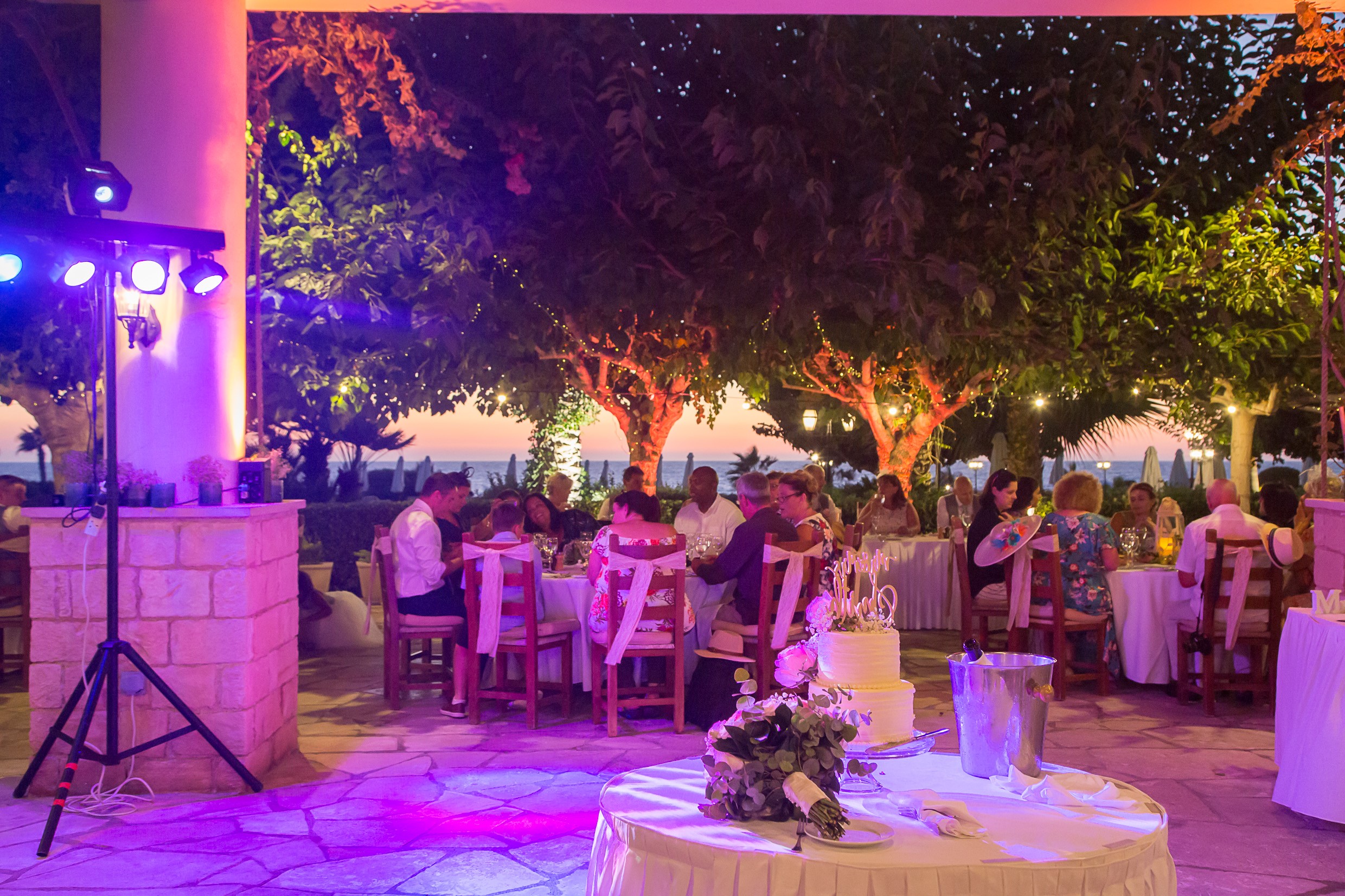 Book your wedding day in Elysium Hotel Paphos