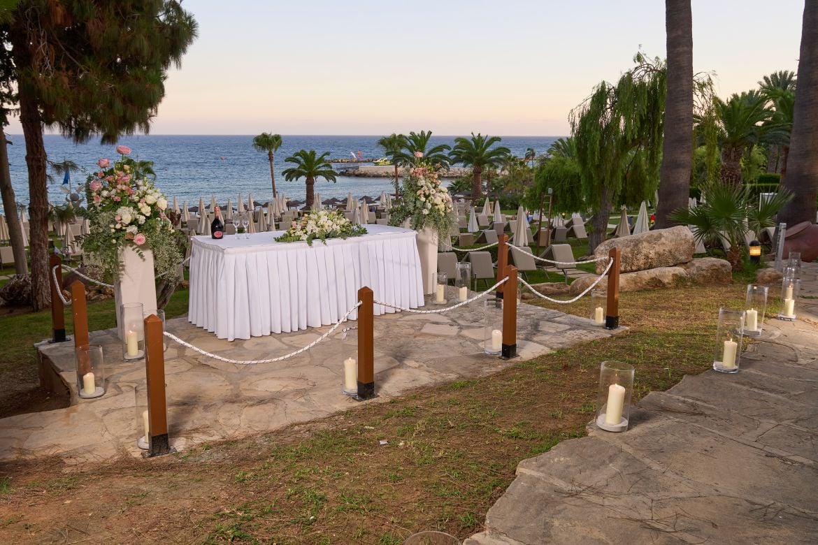Book your wedding day in Mediterranean Beach Hotel Limassol