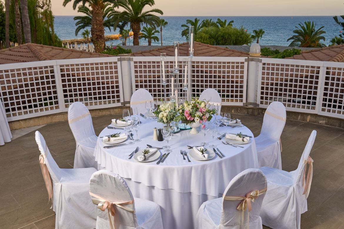 Book your wedding day in Mediterranean Beach Hotel Limassol
