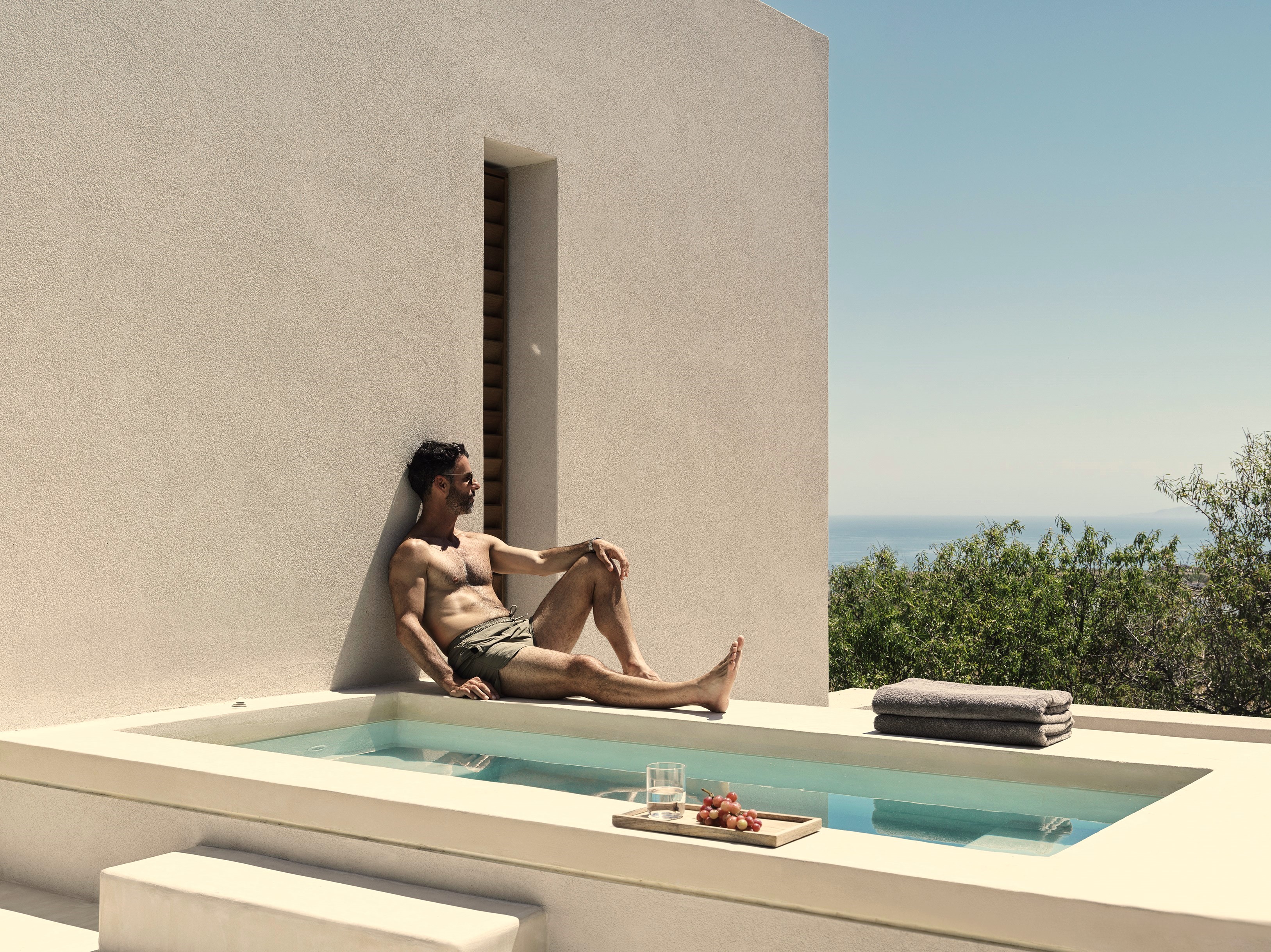 Book your wedding day in MAGMA RESORT SANTORINI