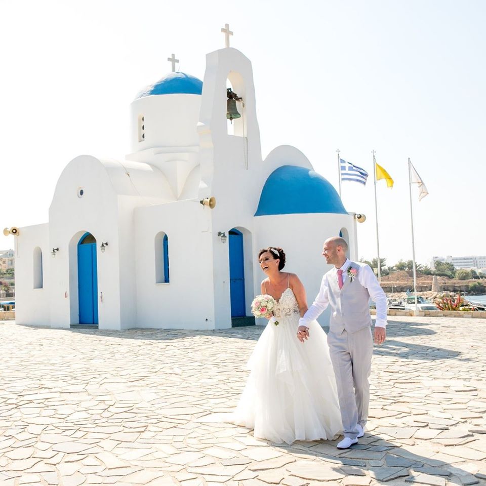 Book your wedding day in Golden Coast Beach Hotel