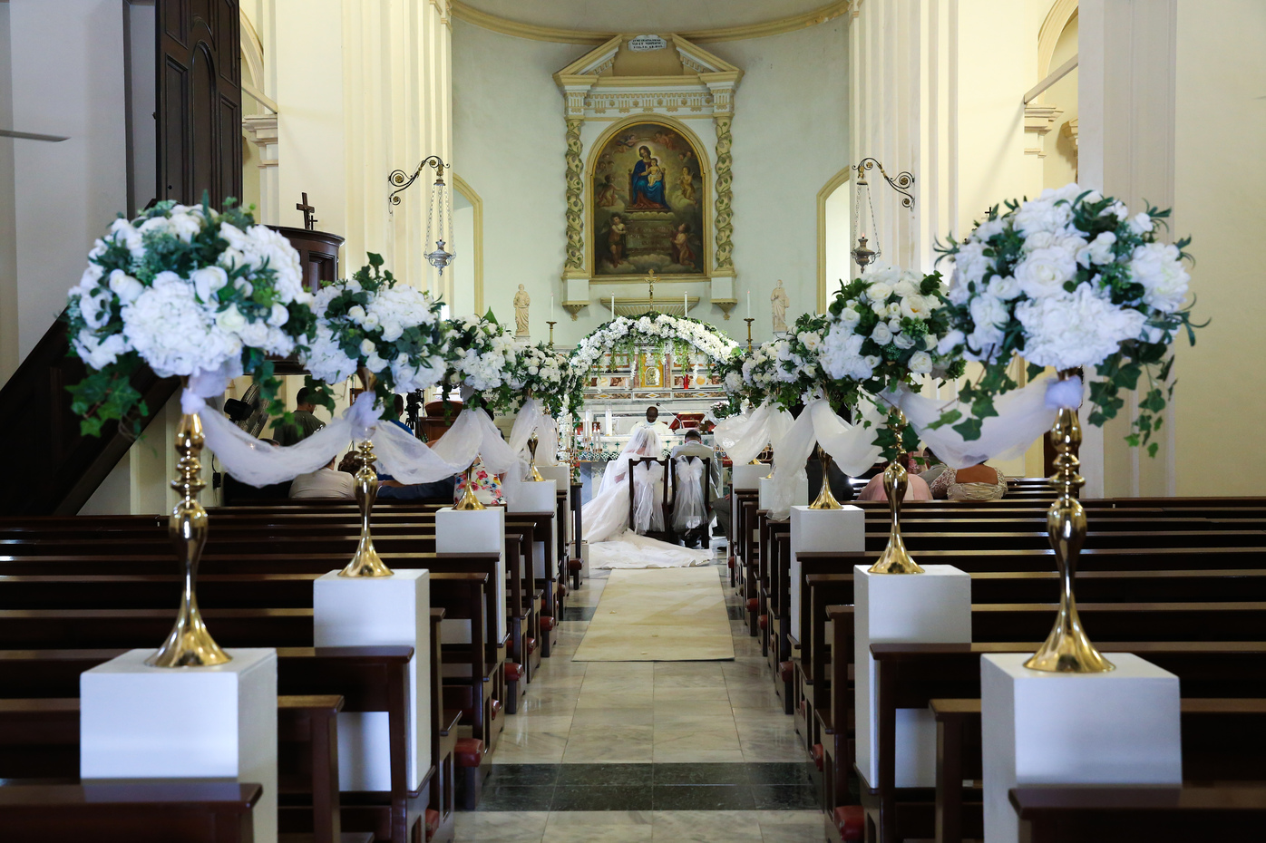 Book your wedding day in St Mary of Graces Catholic Church