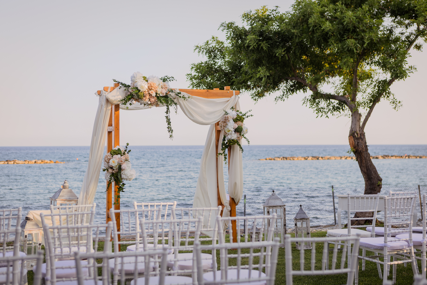 Book your wedding day in Aphrodite Amathousia Cultural Center