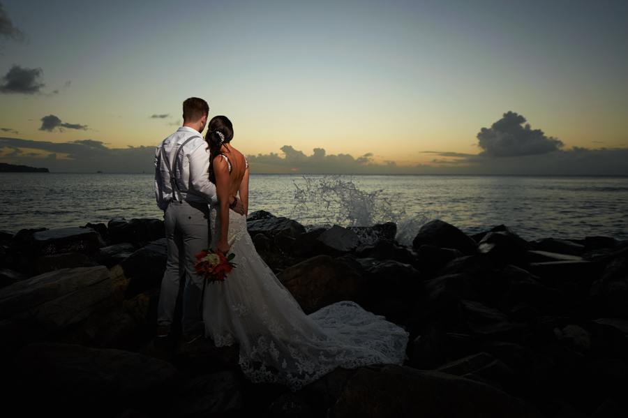 Book your wedding day in Windjammer Landing Villa Beach Resort