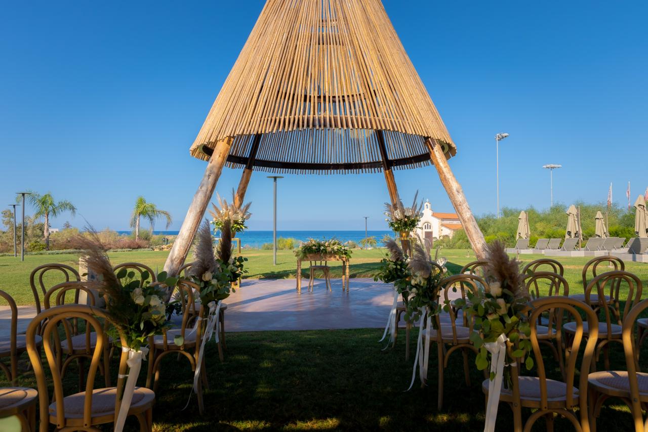 Book your wedding day in Cavo Zoe Hotel