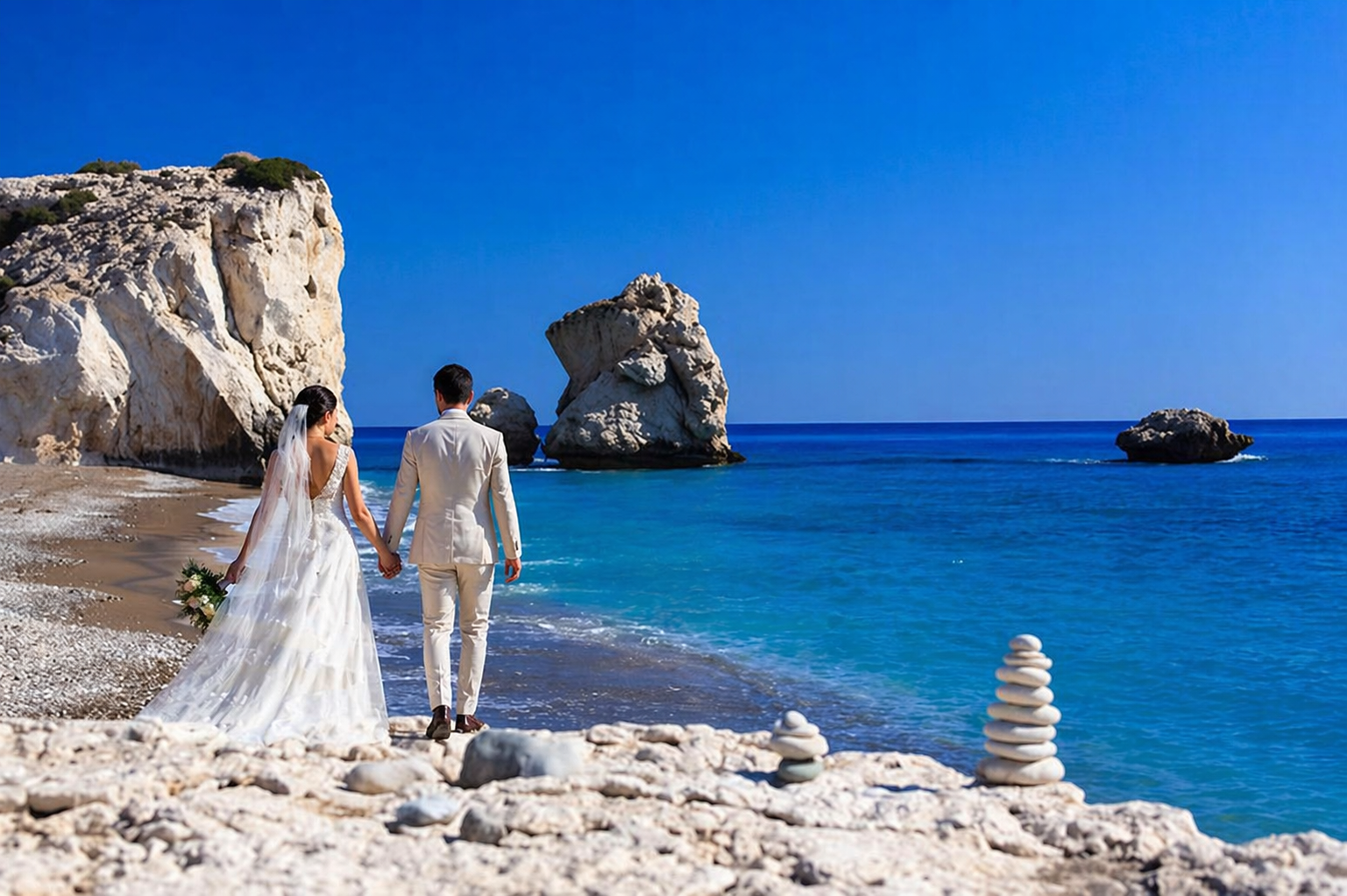Book your wedding day in Aphrodite's Rock-Petra tou Romiou