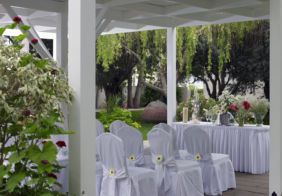 Book your wedding day in Atlantica Oasis Hotel