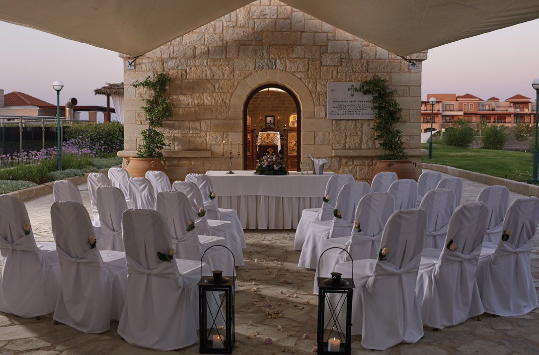 Book your wedding day in Atlantica Sensatori Resort Crete