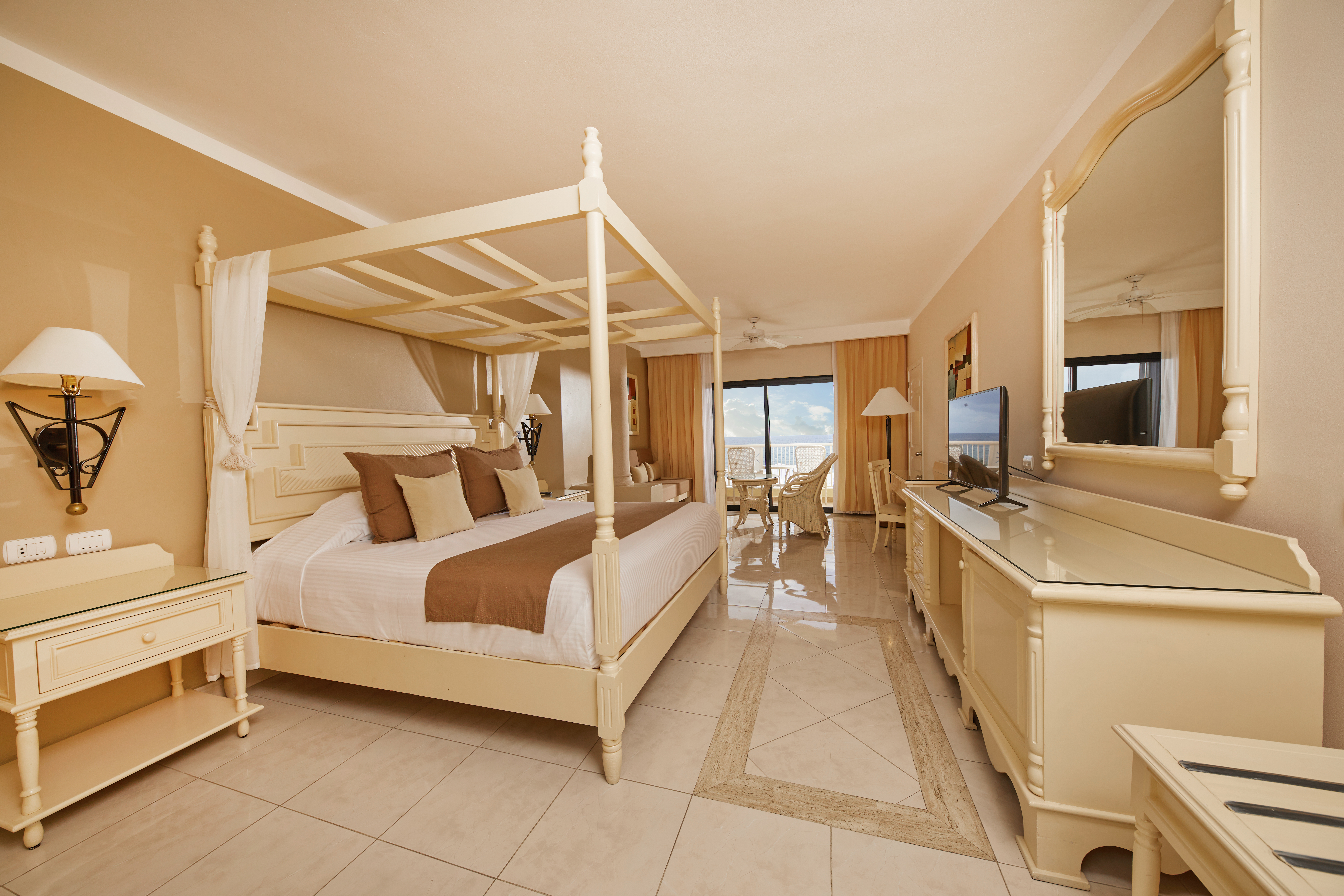 Book your wedding day in Bahia Principe Luxury Akumal