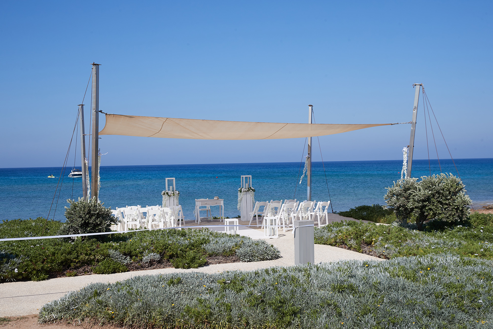 Book your wedding day in Pernera Blue Waters