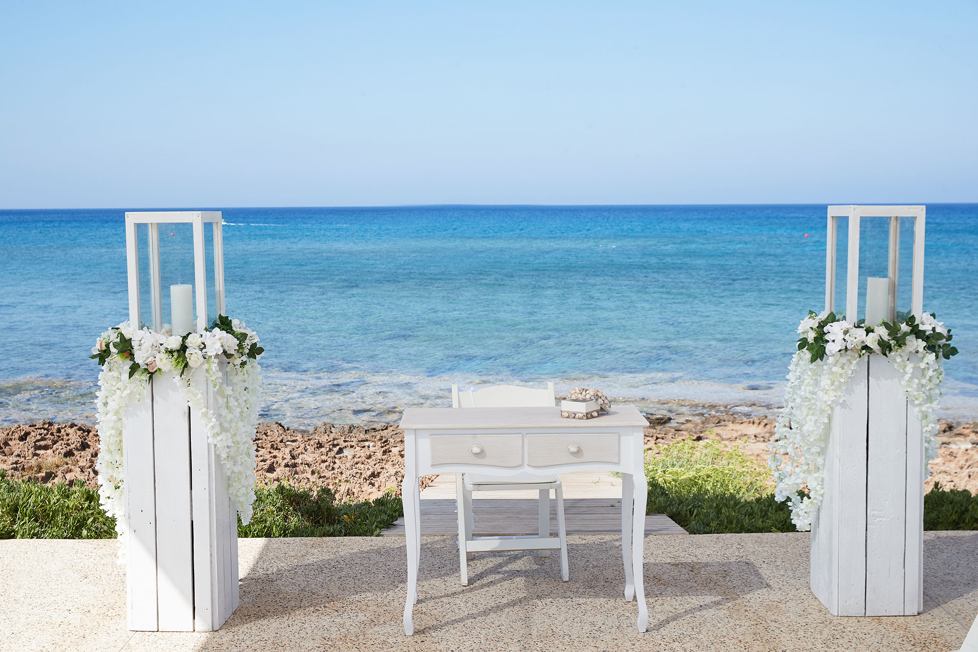 Book your wedding day in Pernera Blue Waters