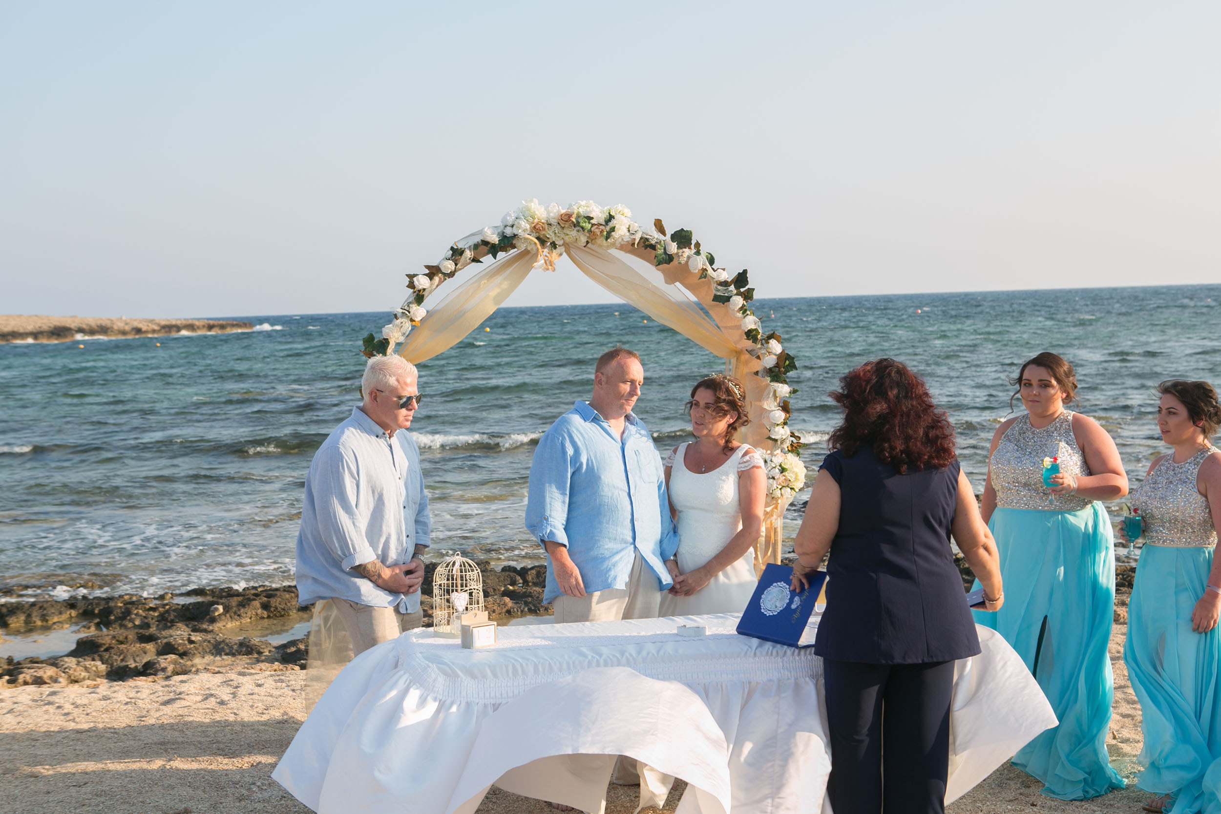 Book your wedding day in Votsalo Beach Venue (Ziatzi)