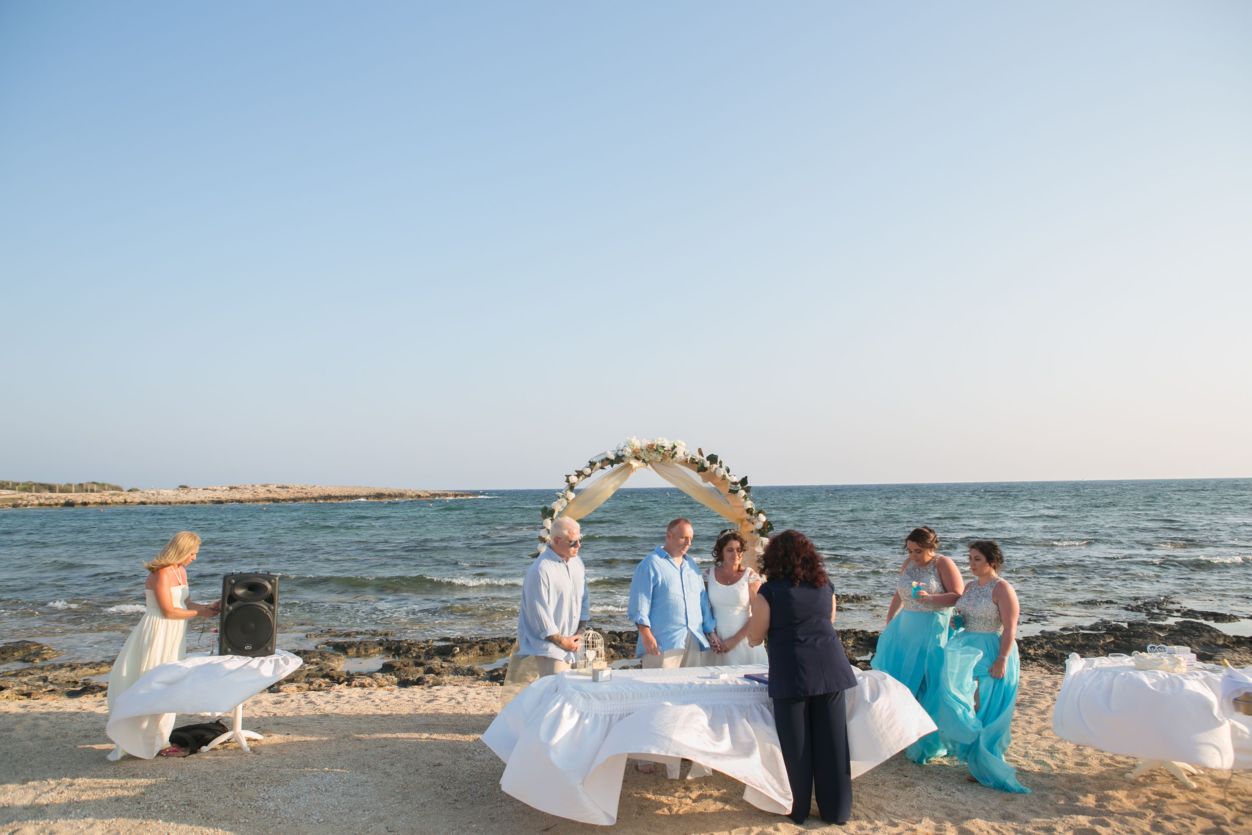 Book your wedding day in Votsalo Beach Venue (Ziatzi)