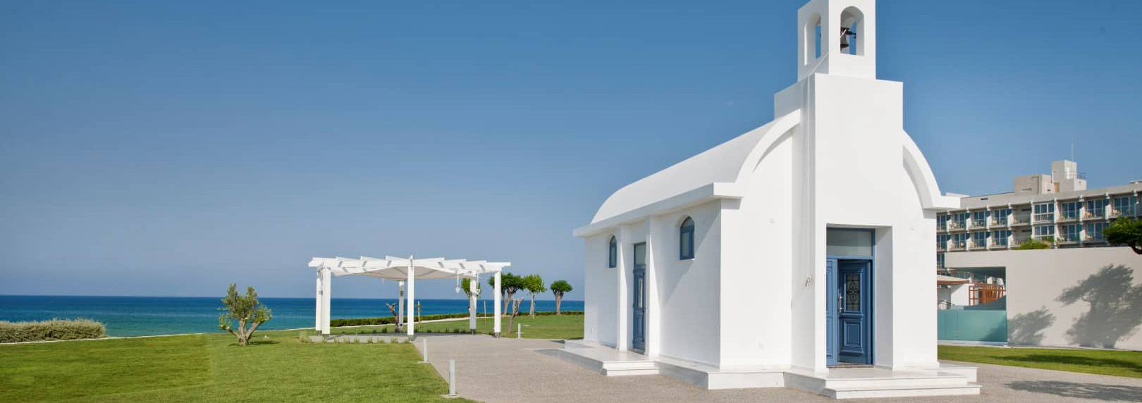 Book your wedding day in Pernera Beach Hotel