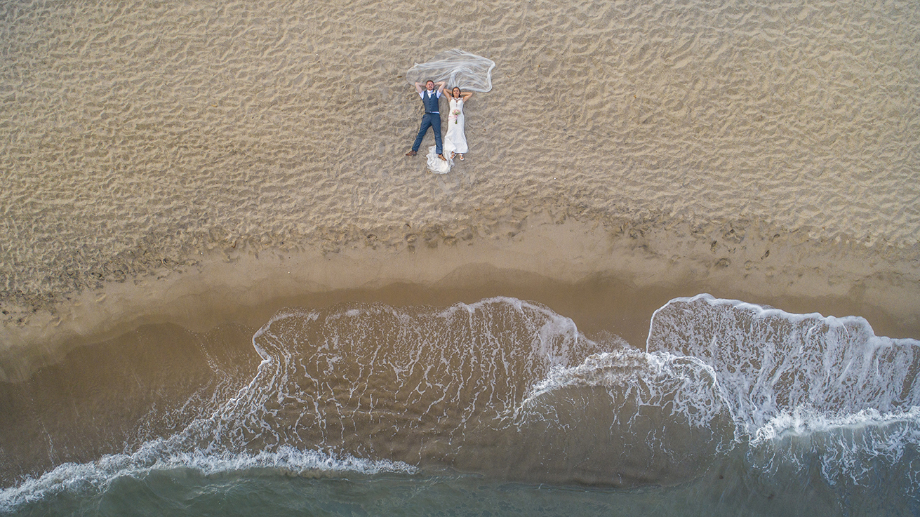 Book your wedding day in Porto Bello Beach