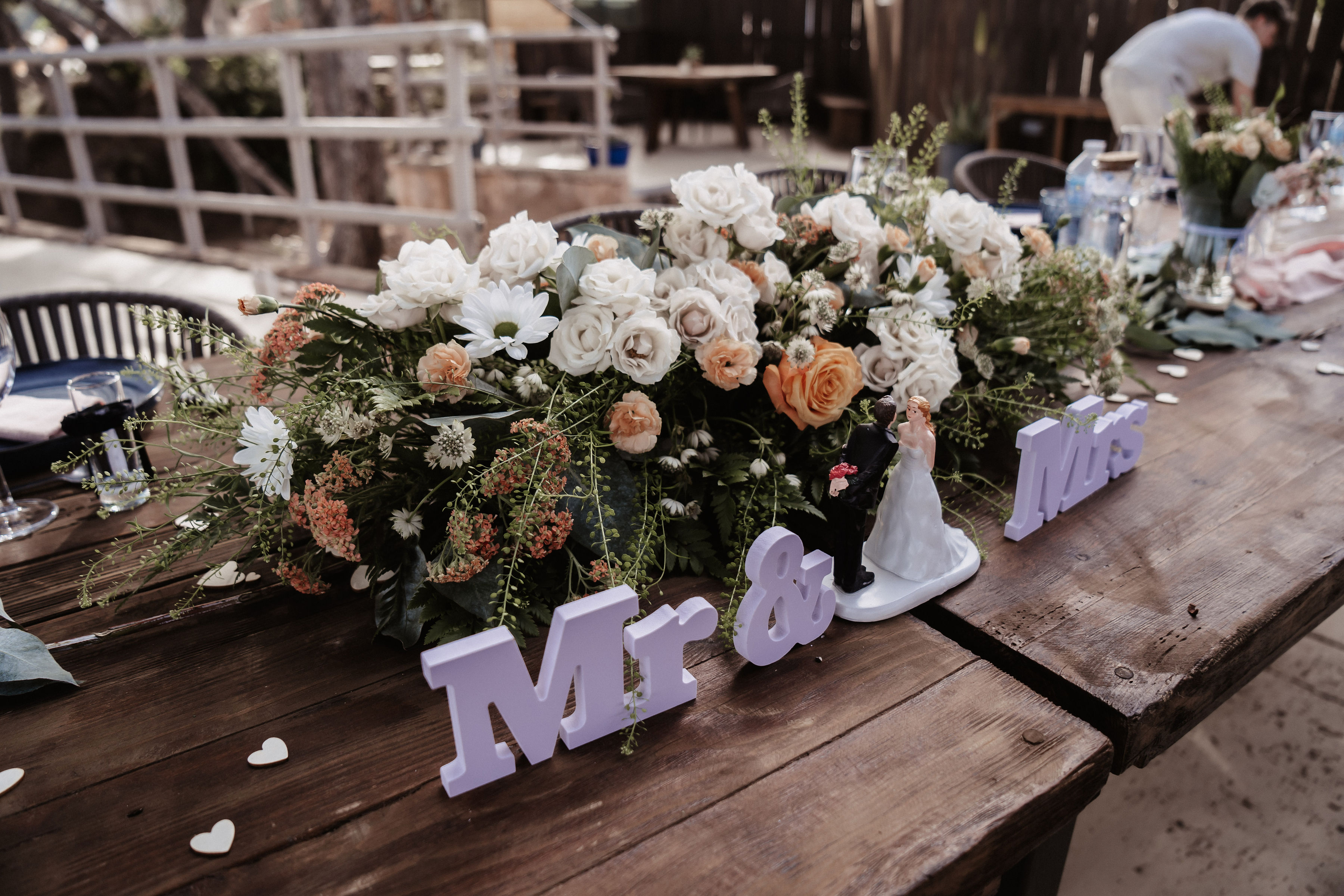 Book your wedding day in Bohemian Seascape - UM Chambao