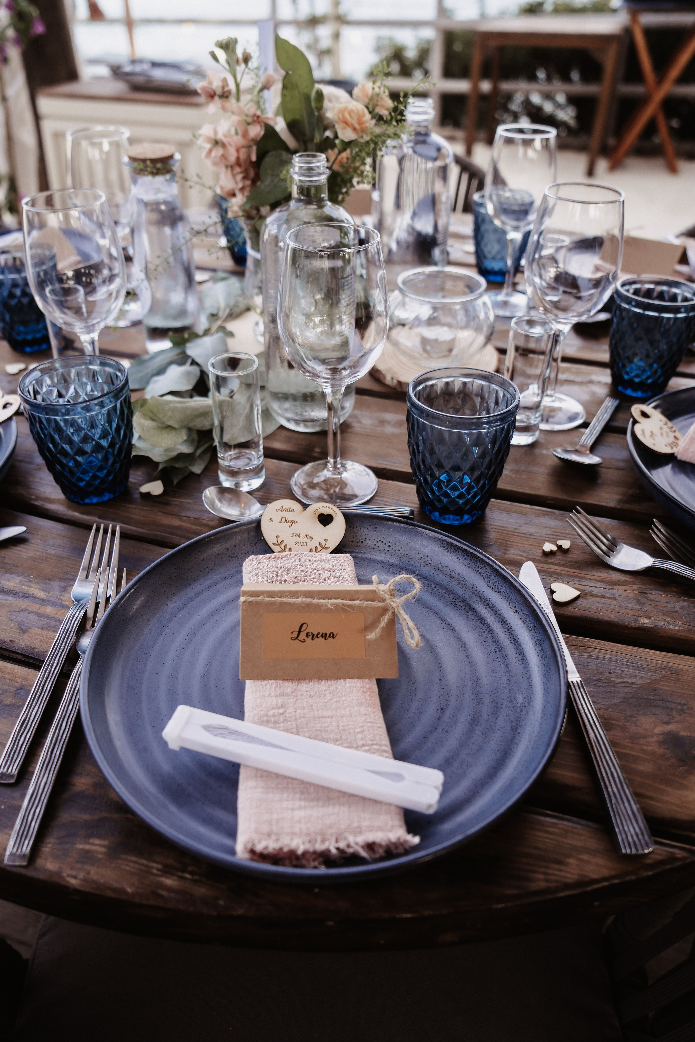 Book your wedding day in Bohemian Seascape - UM Chambao