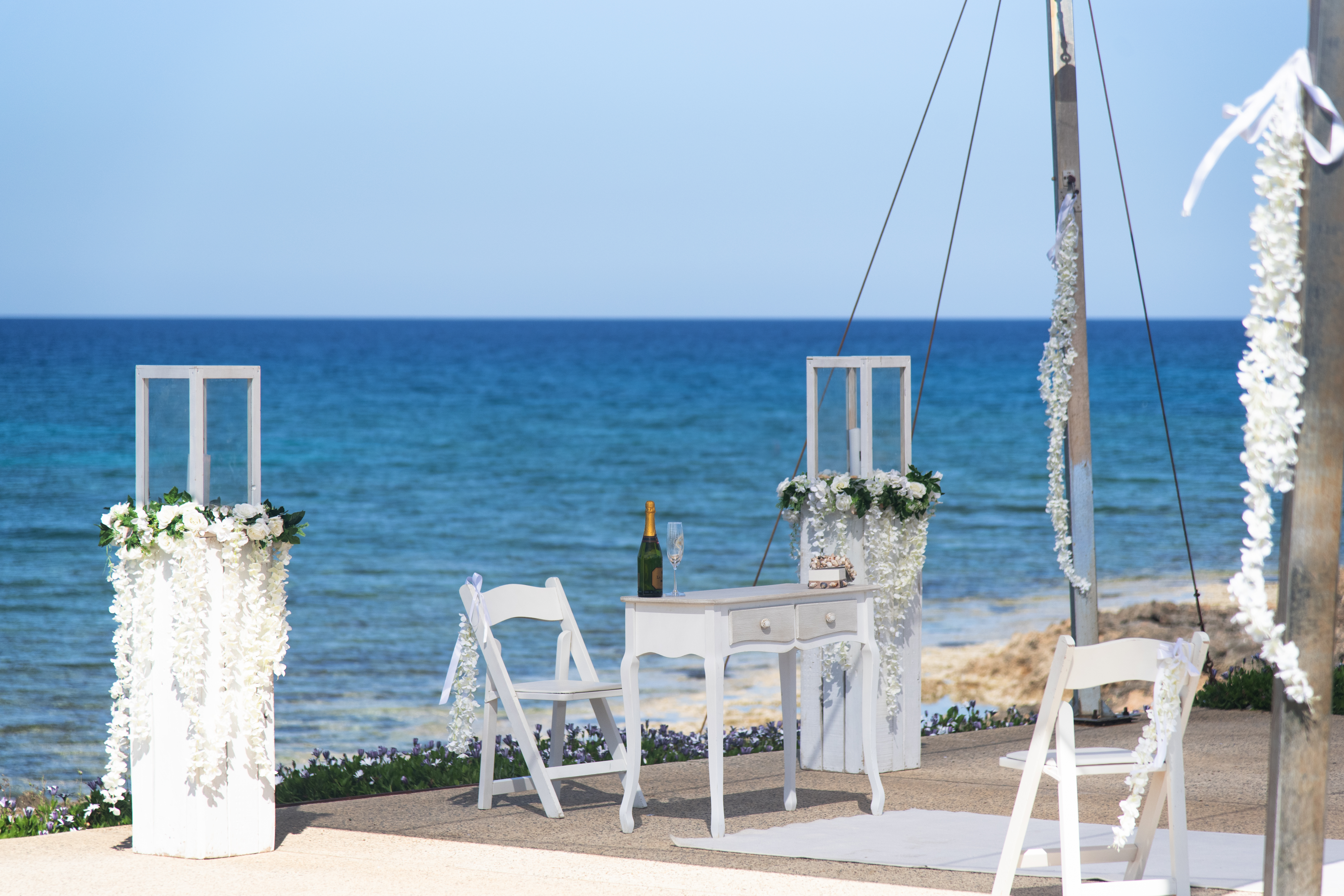 Book your wedding day in Pernera Blue Waters