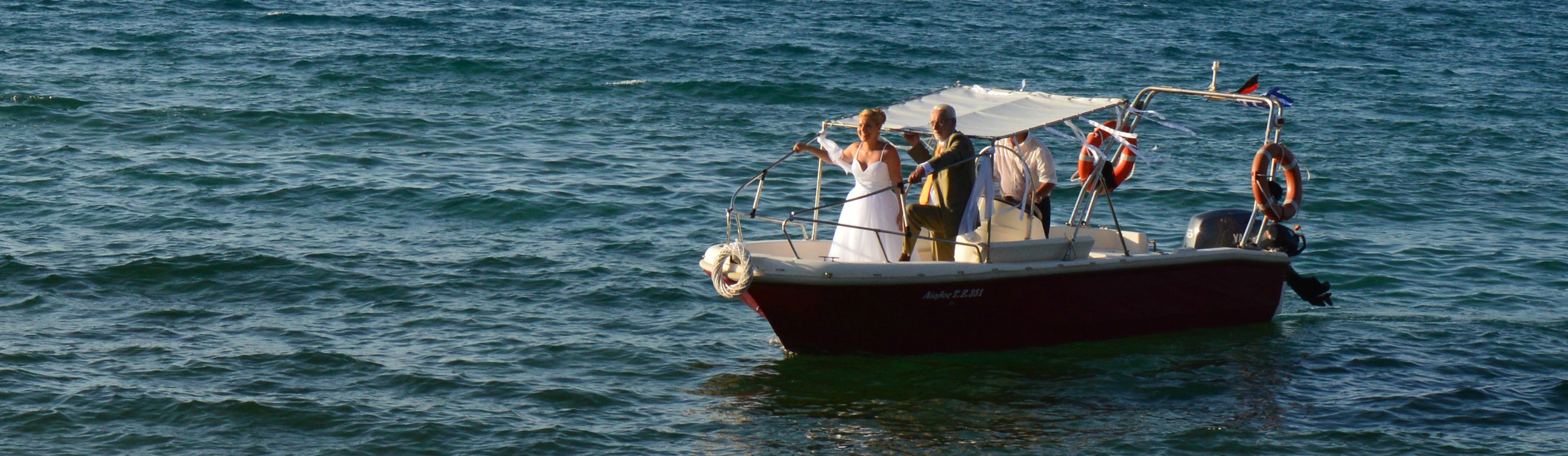 Book your wedding day in Vardiola Taverna Zante