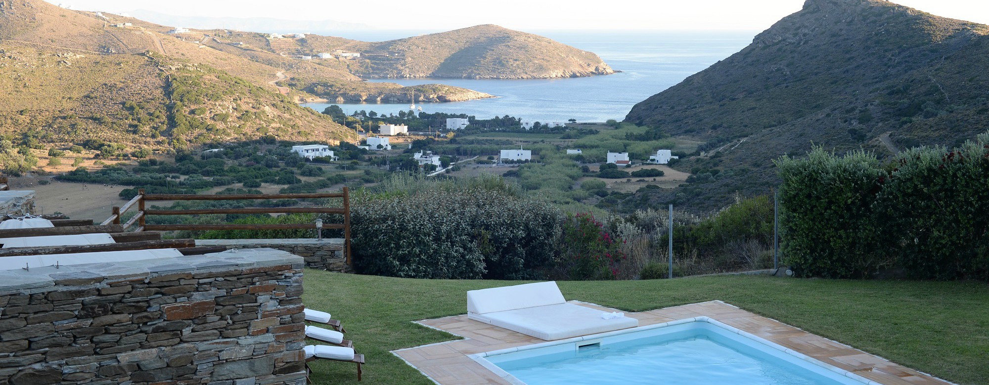 Book your wedding day in Heliades Villas Andros