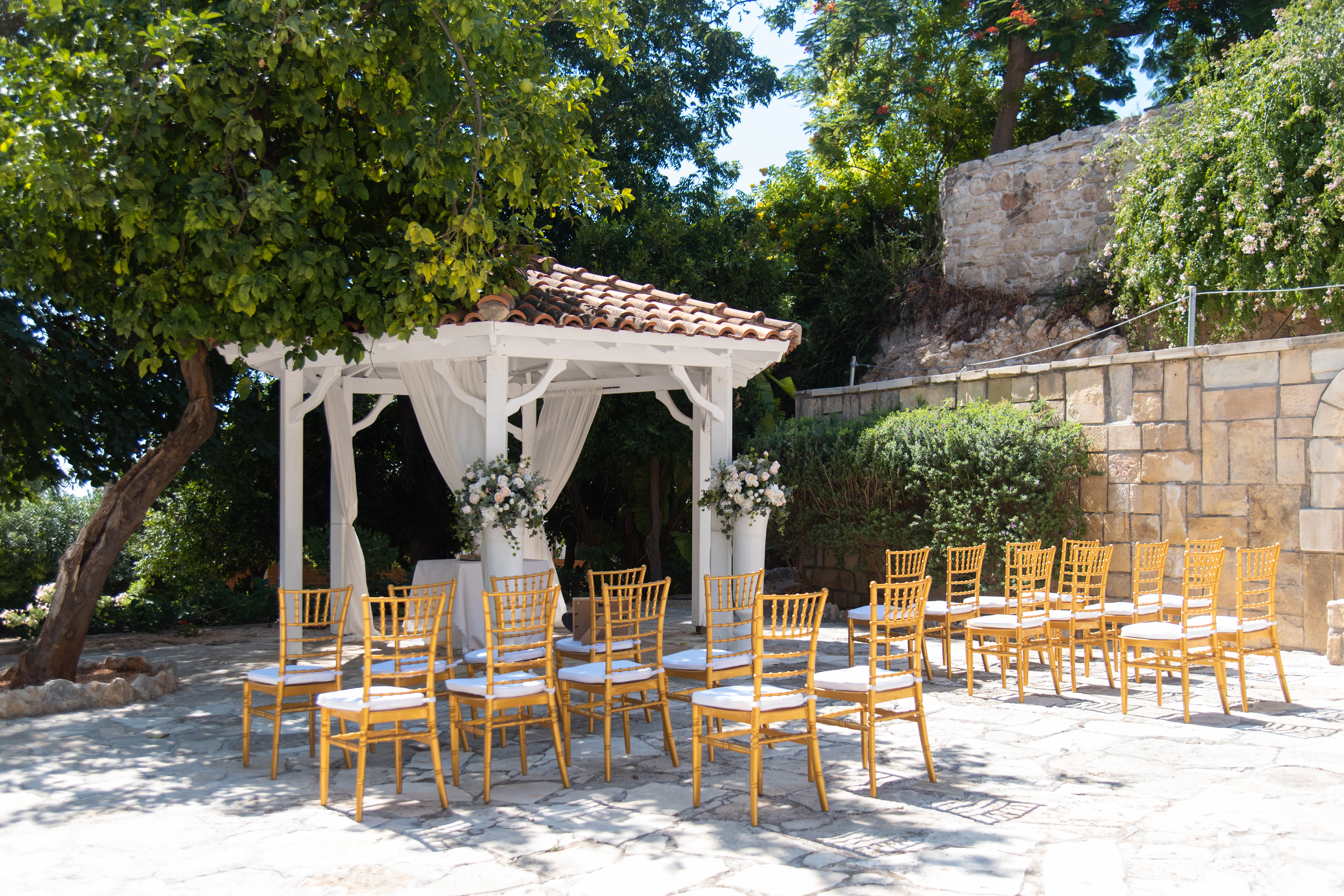 Book your wedding day in Peyia Town Hall